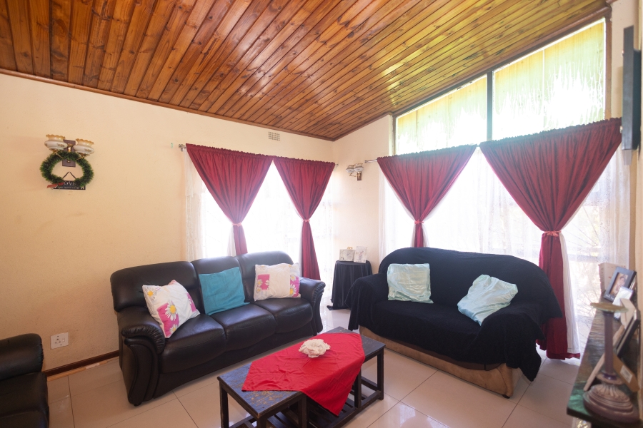 4 Bedroom Property for Sale in Kleinbegin Western Cape